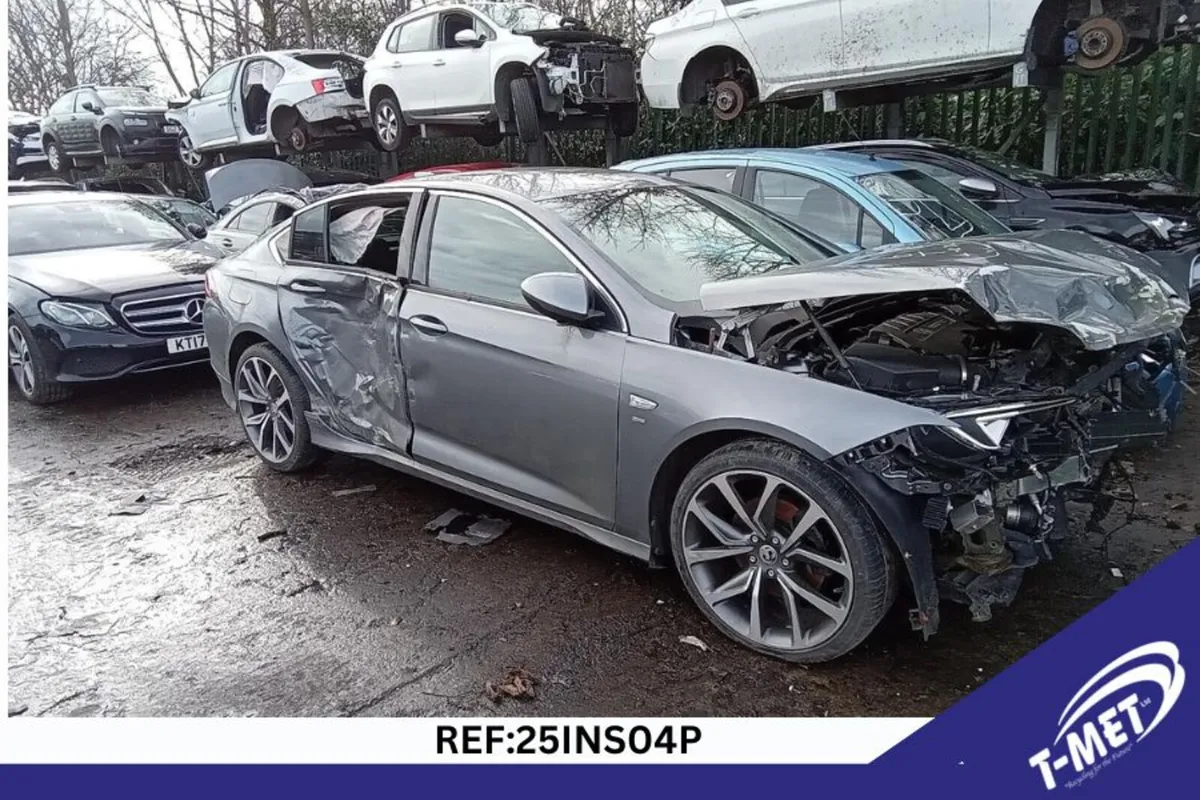 2017 VAUXHALL INSIGNIA BREAKIG FOR PARTS - Image 4