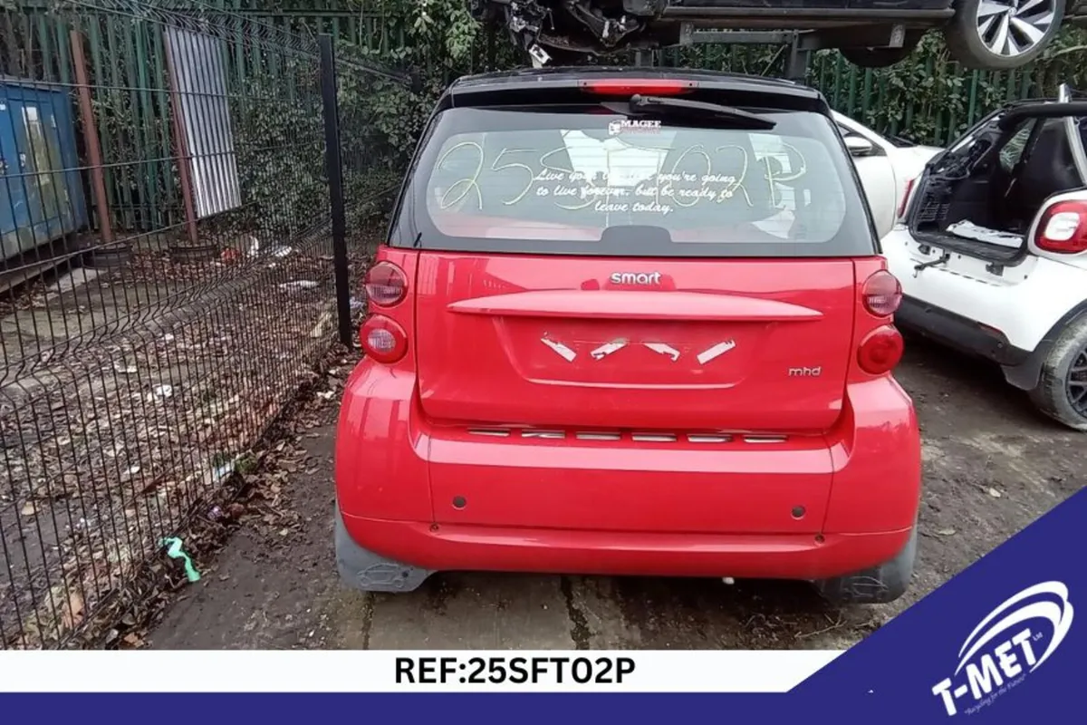 2012 SMART FORTWO BREAKING FOR PARTS - Image 2