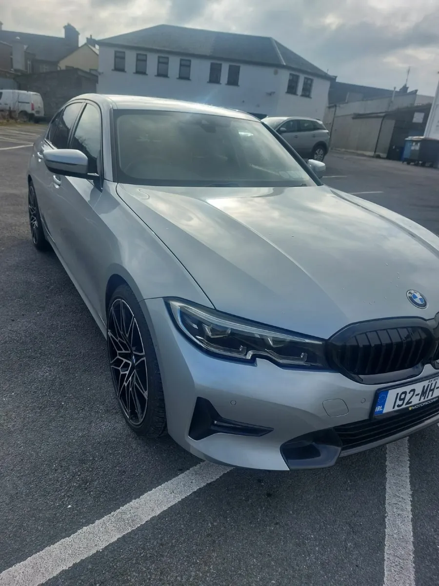 BMW 320I Sport 3-Series 2019 - Image 1