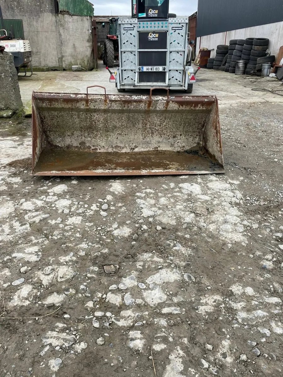 Bucket - Image 1