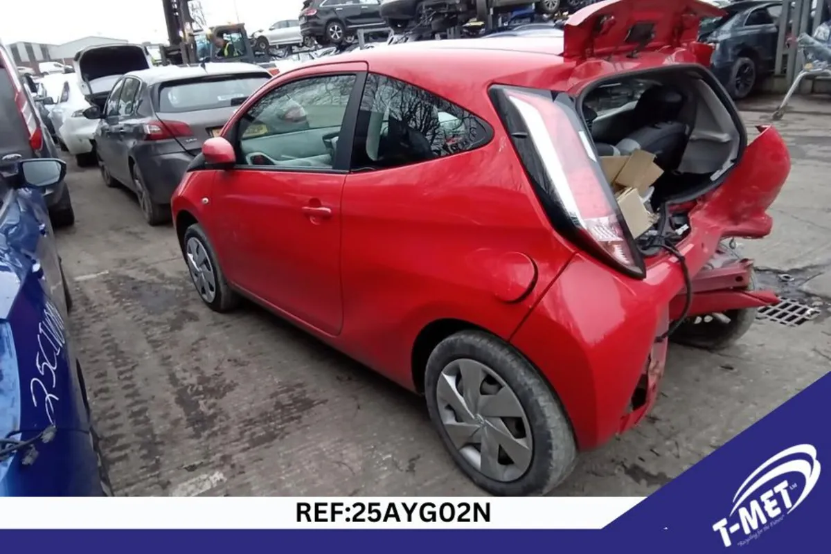 2018 TOYOTA AYGO BREAKING FOR PARTS - Image 4