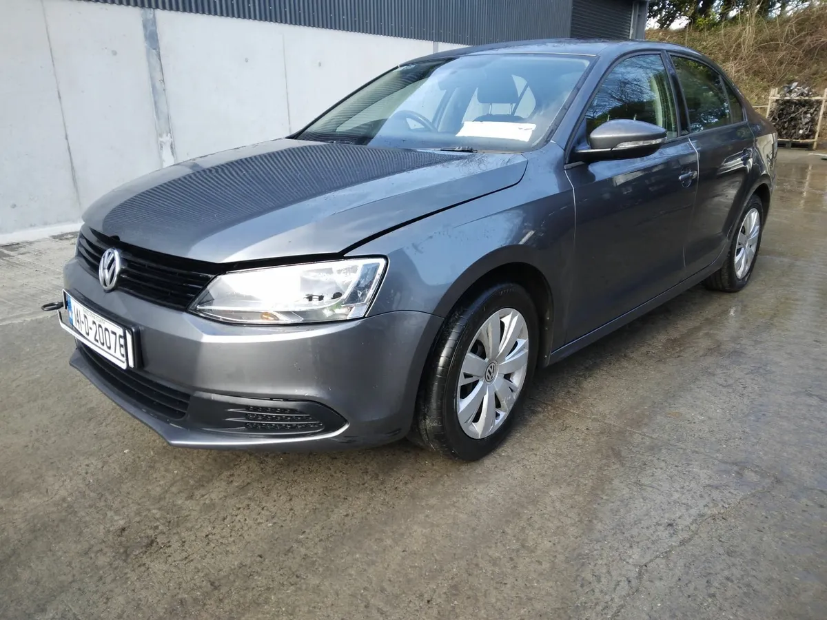 2014 VW Jetta 1.6 TDI Damaged - Image 4