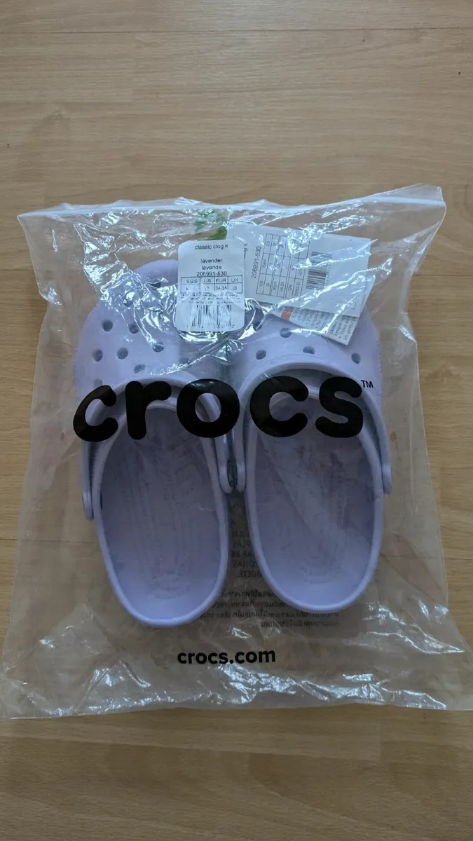 CROCS BRAND NEW - Image 1