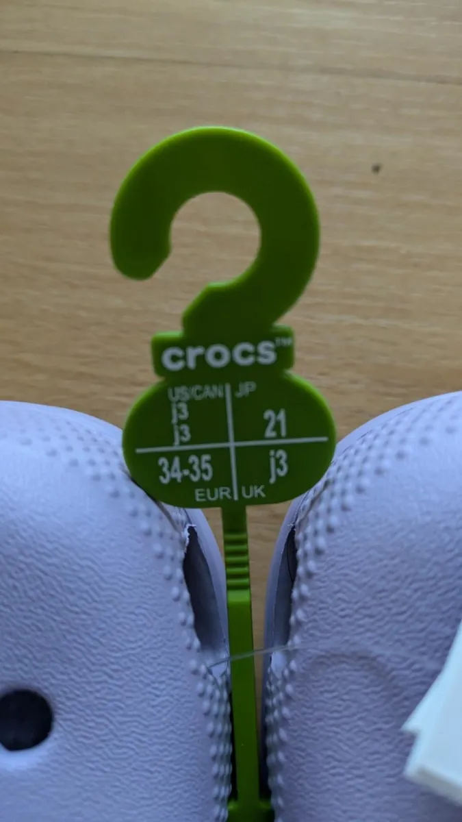 CROCS BRAND NEW - Image 4