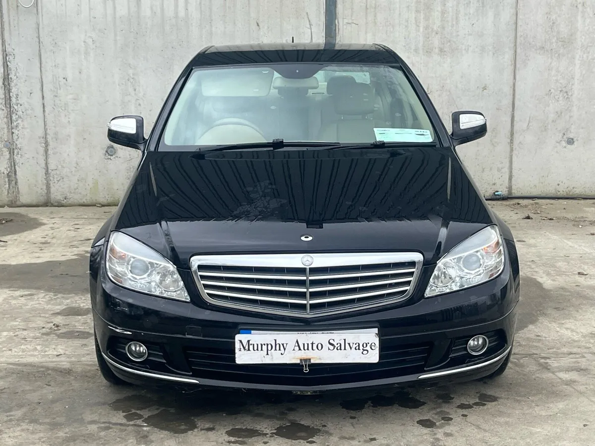 2009 Mercedes C class for parts - Image 1