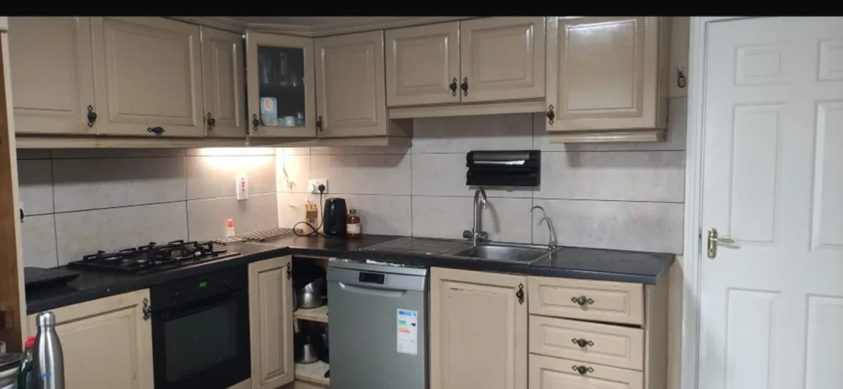 Kitchen cabinets &kitchen dresser - Image 1
