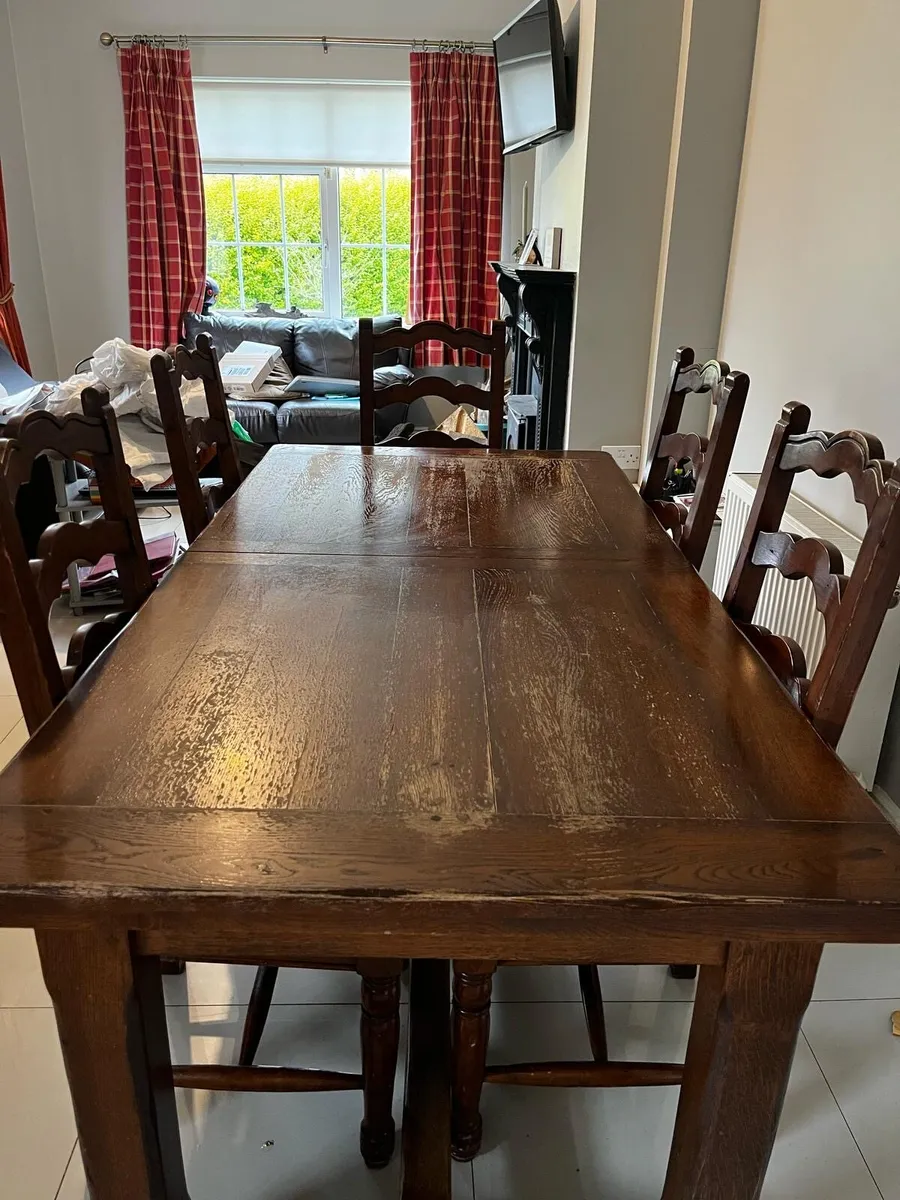 Extendable solid Kitchen table & 6 chairs - Image 2