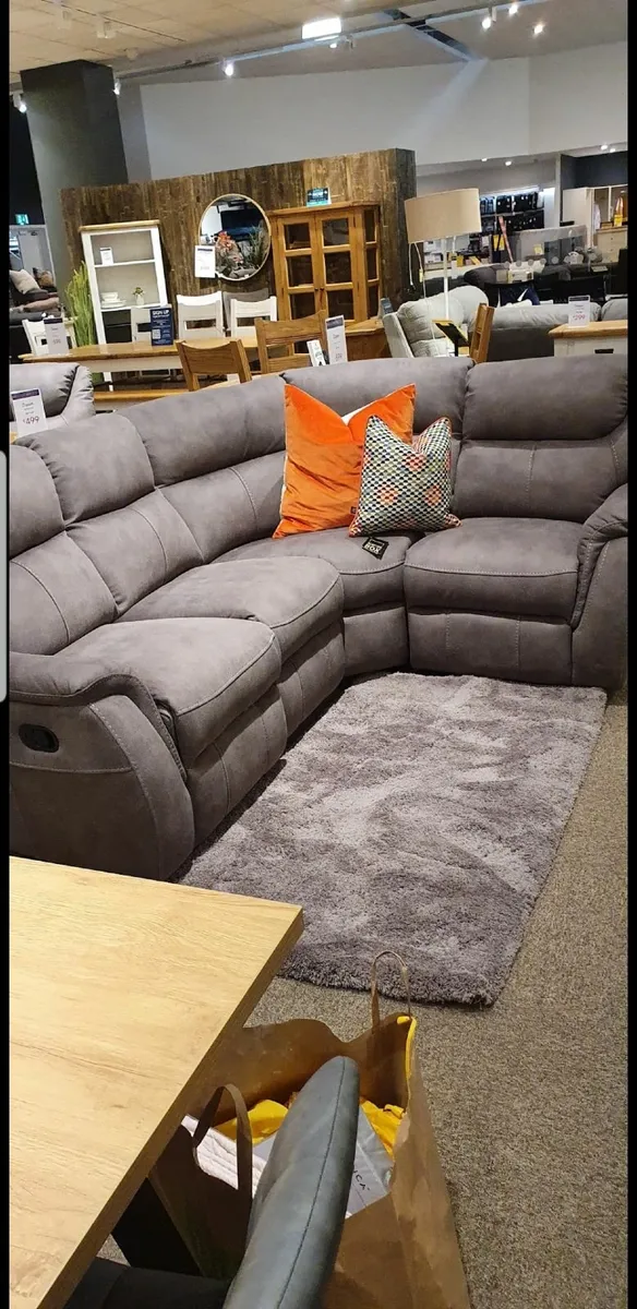 4 seater extreme comfort Reclining soda - Image 4