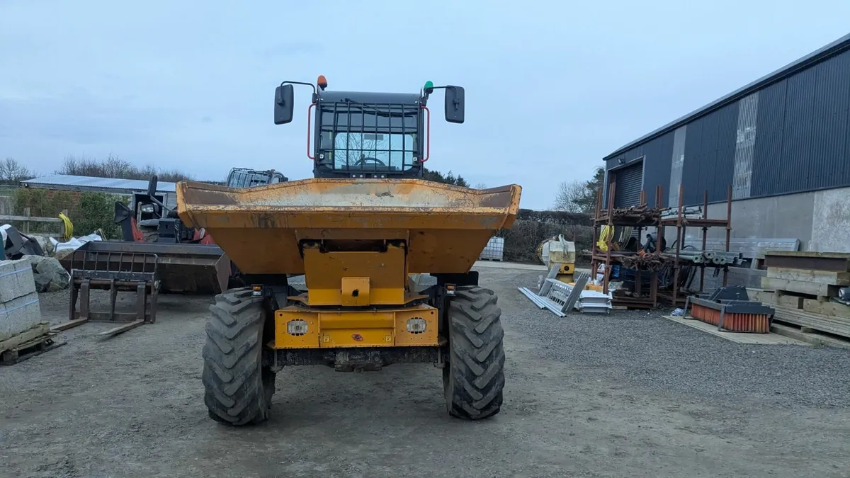 Dumper for hire or sale - Image 3