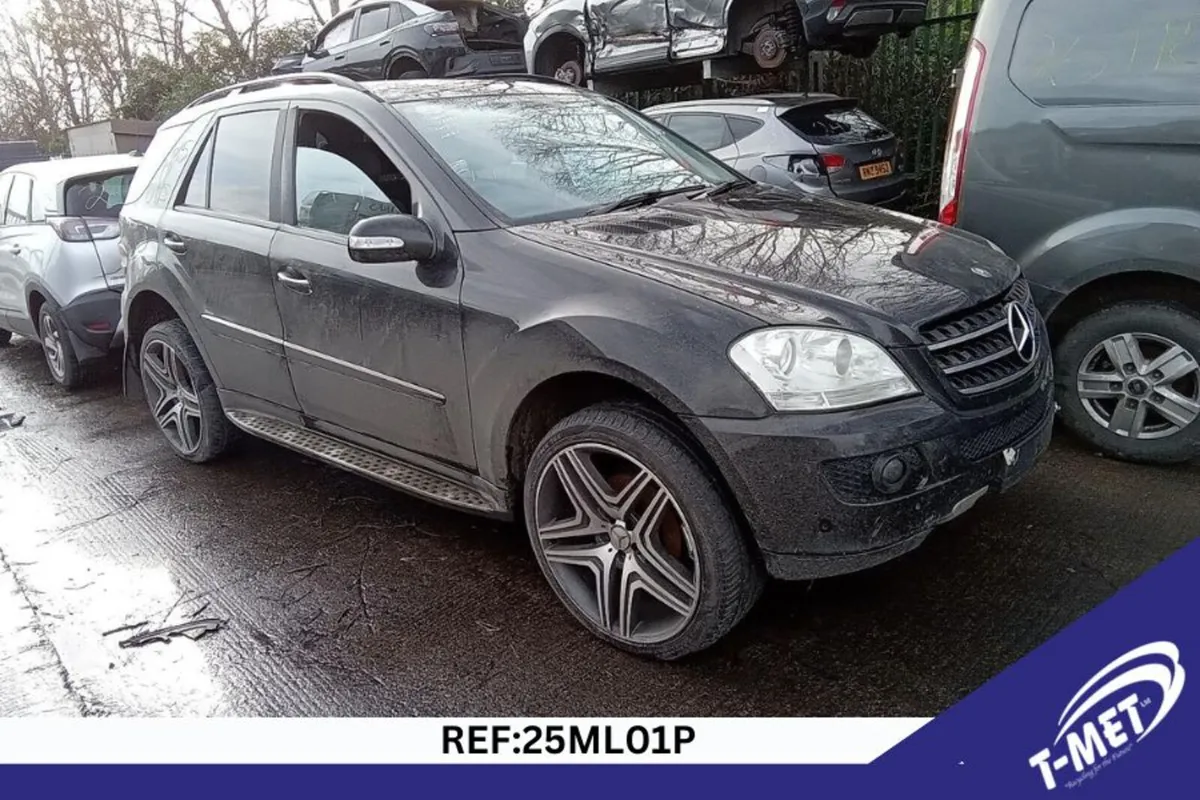 2007 MERCEDES M CLASS BREAKING FOR PARTS - Image 1