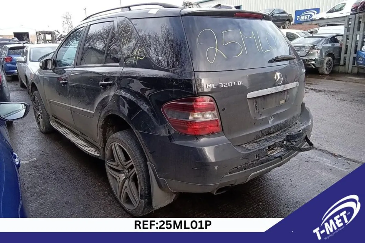 2007 MERCEDES M CLASS BREAKING FOR PARTS - Image 3
