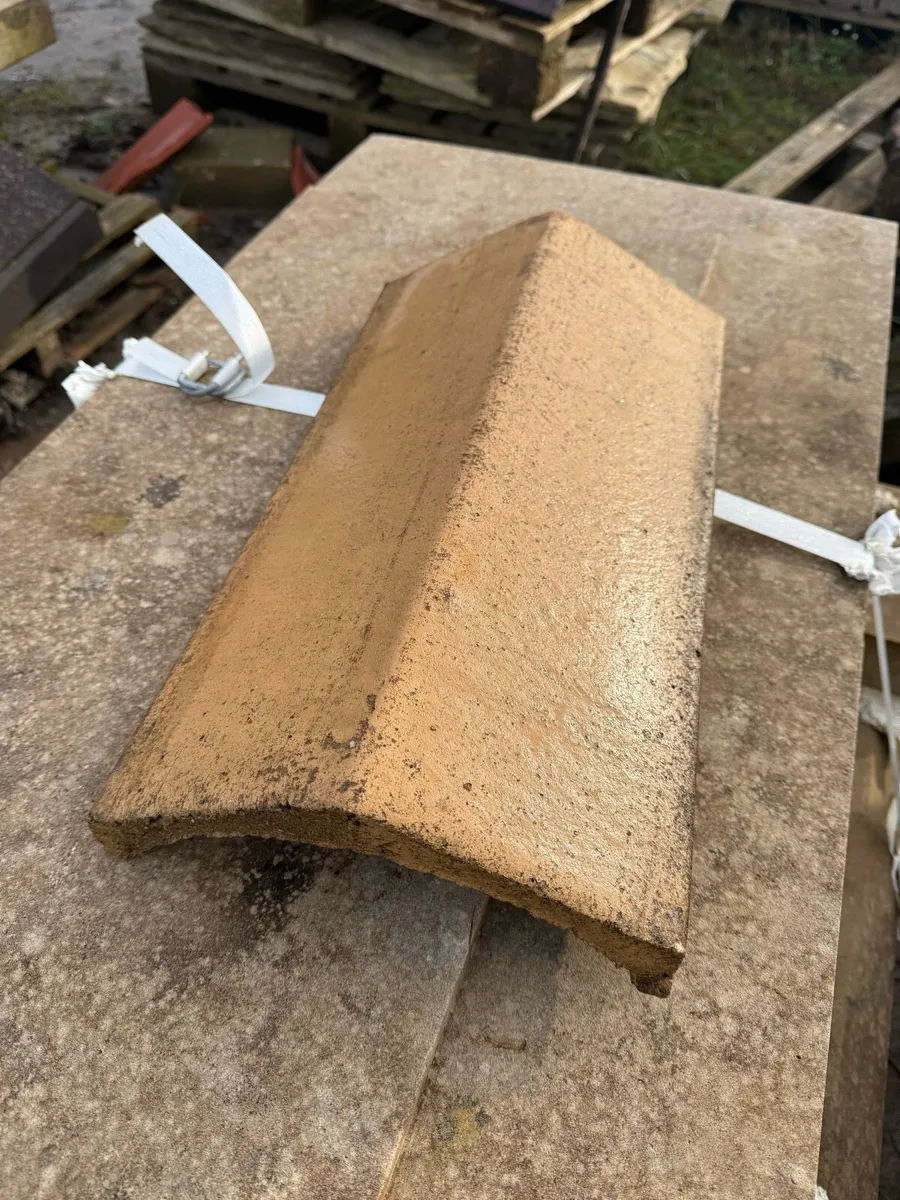 Quantity of new buff sandstone universal ridges - Image 2