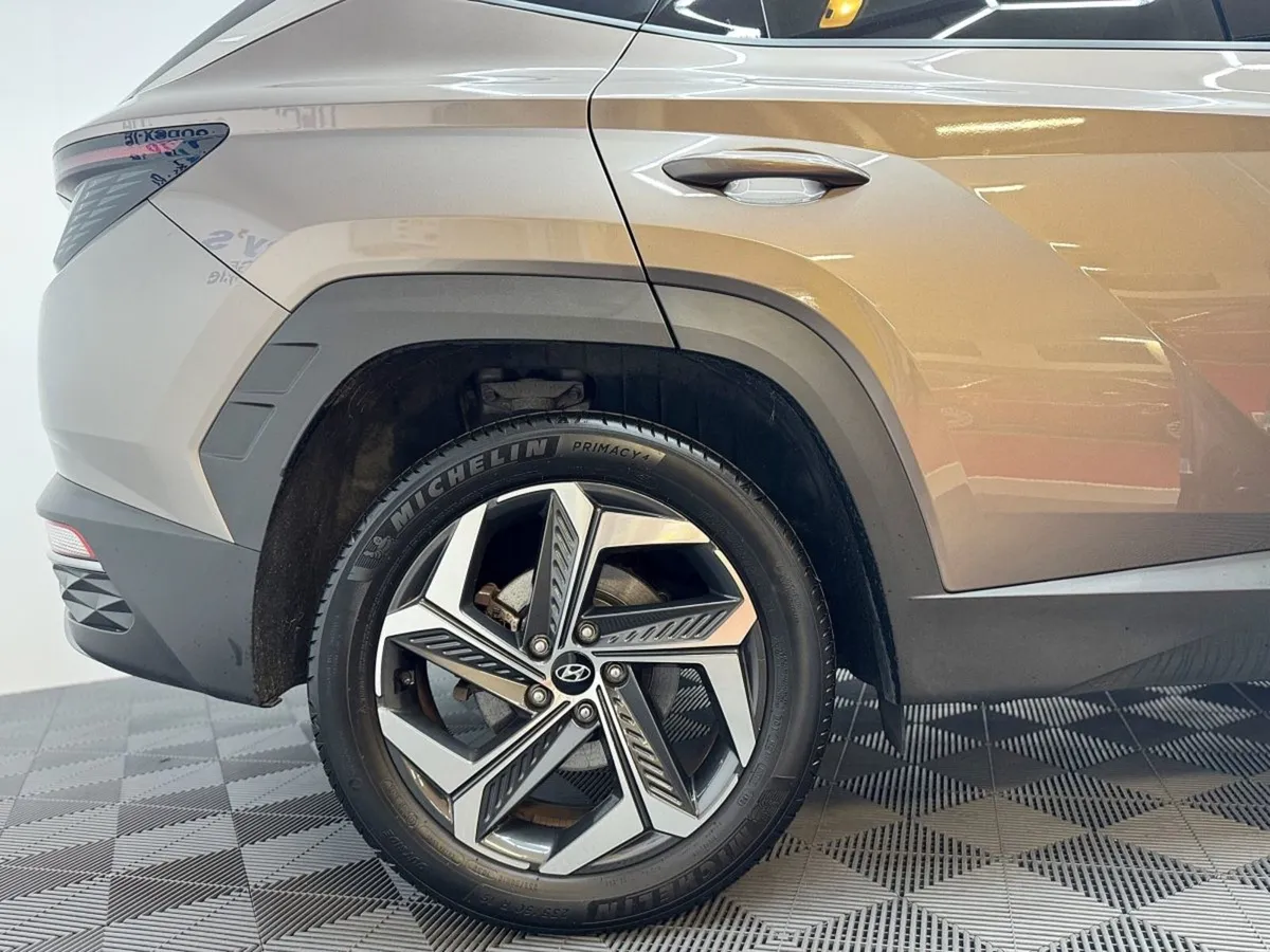 Hyundai Tucson 2WD Executive Plus HEV Auto - Image 4