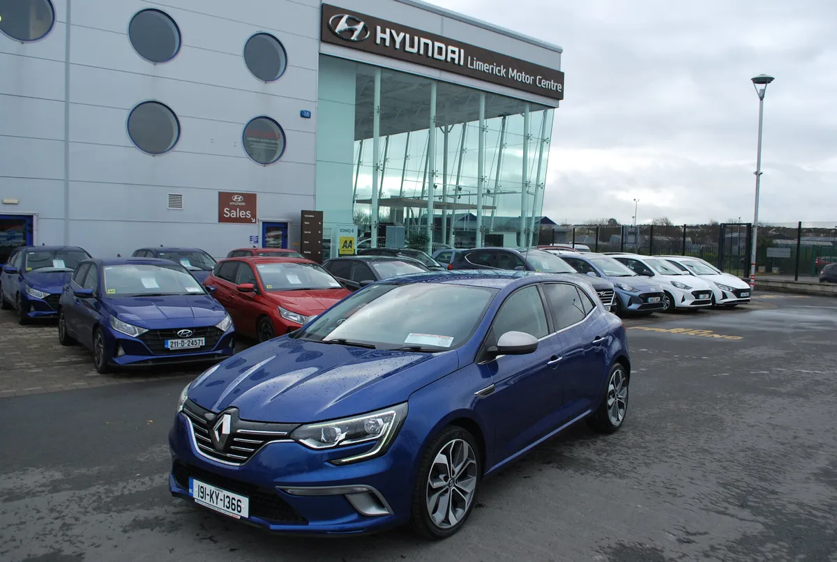 Renault Megane 2019 - Image 1