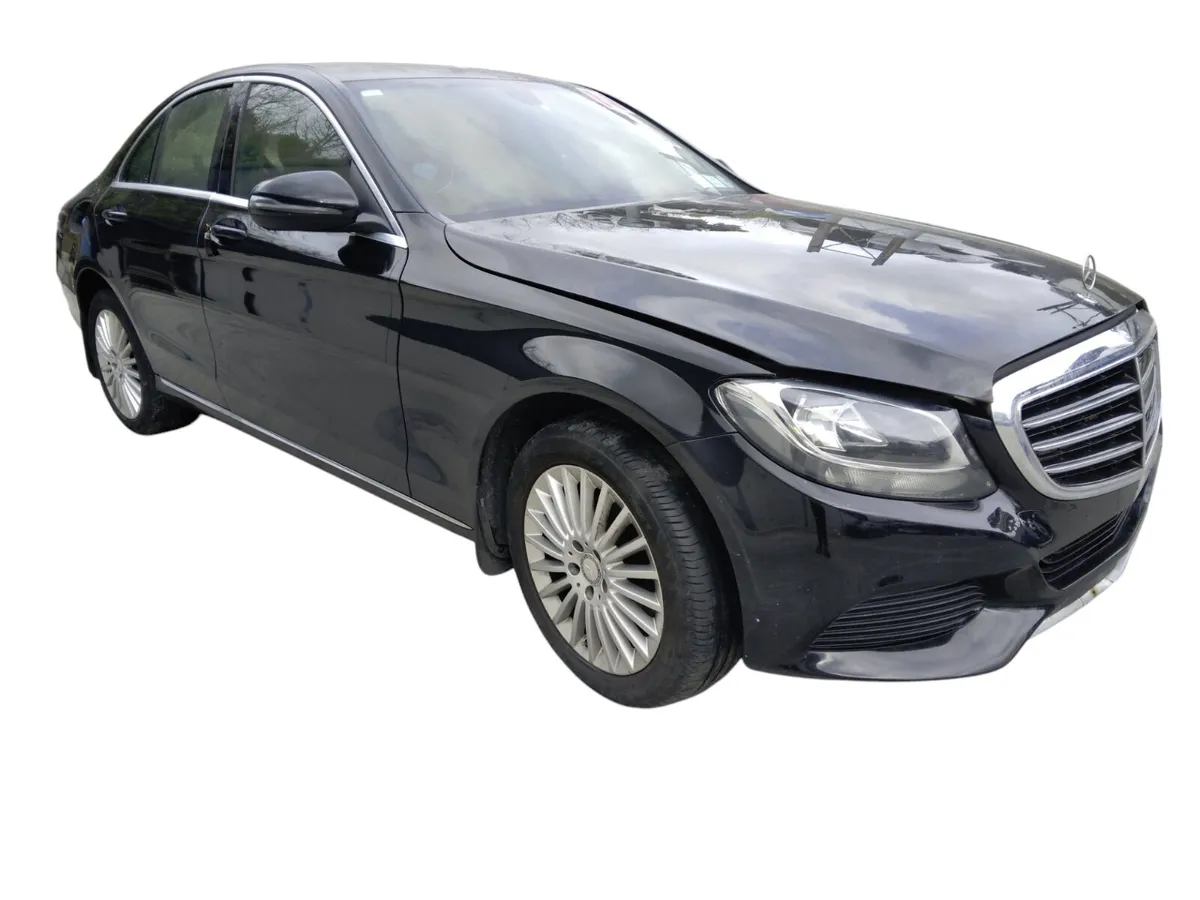 2016 MERCEDES BENZ C CLASS Breaking/Dismantling - Image 1