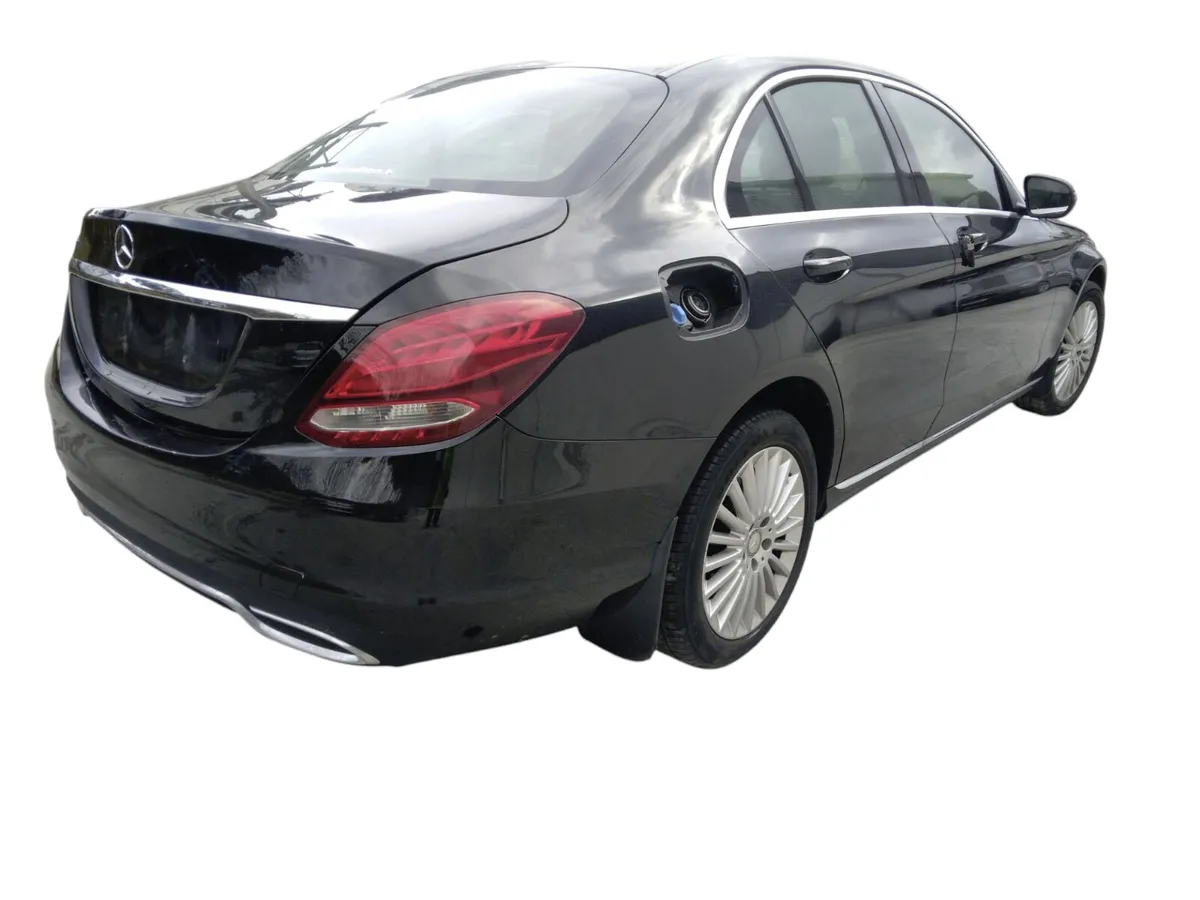 2016 MERCEDES BENZ C CLASS Breaking/Dismantling - Image 3