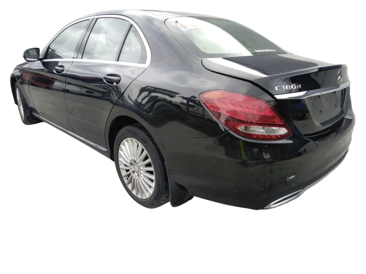 2016 MERCEDES BENZ C CLASS Breaking/Dismantling - Image 4