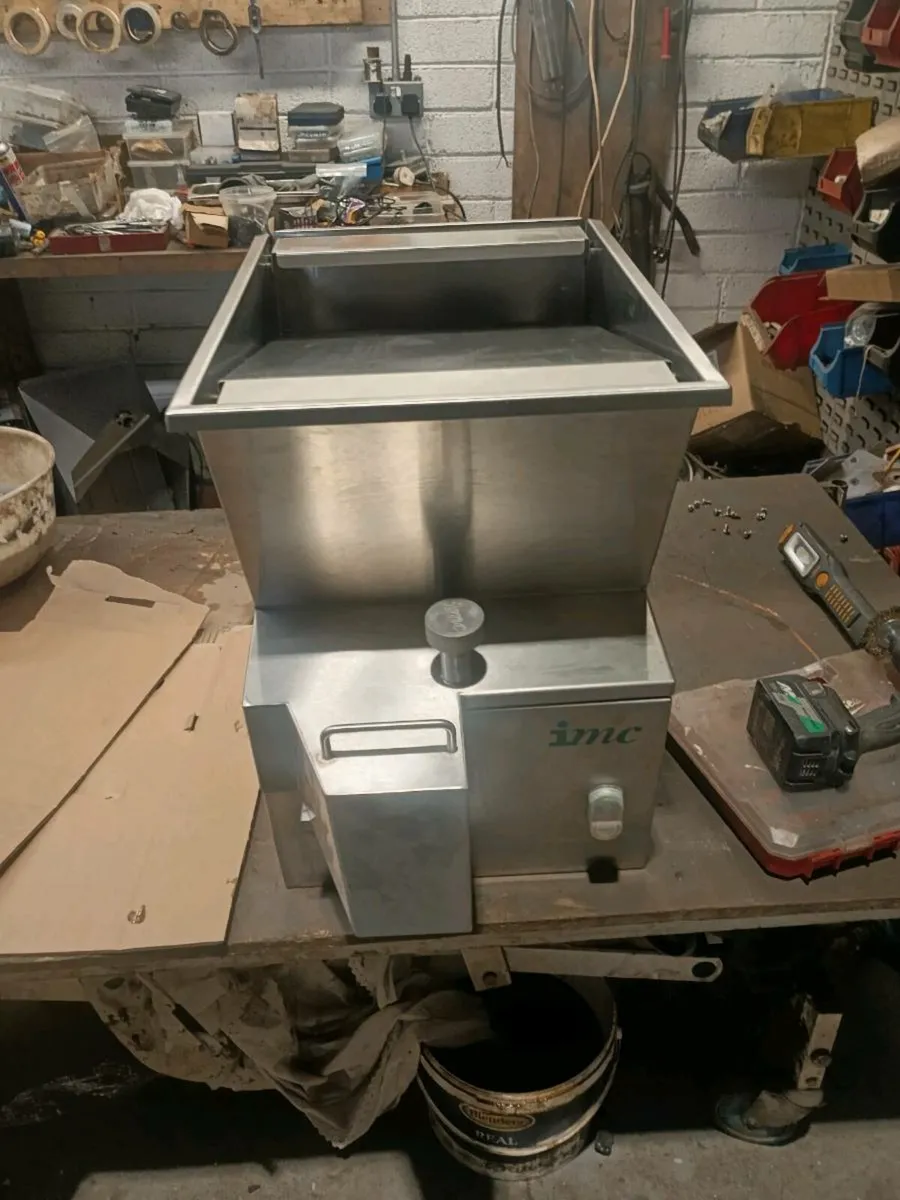 Keating 3phs hotplate..imc chipper.. - Image 1