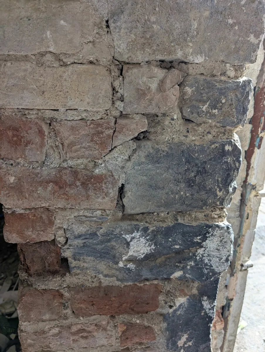Fill/rubble - Image 1