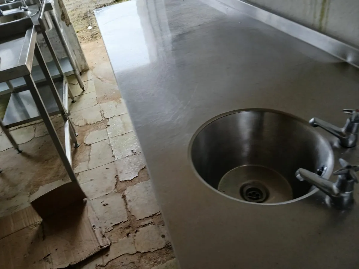 Staneless steel table / sink unit delivered - Image 1