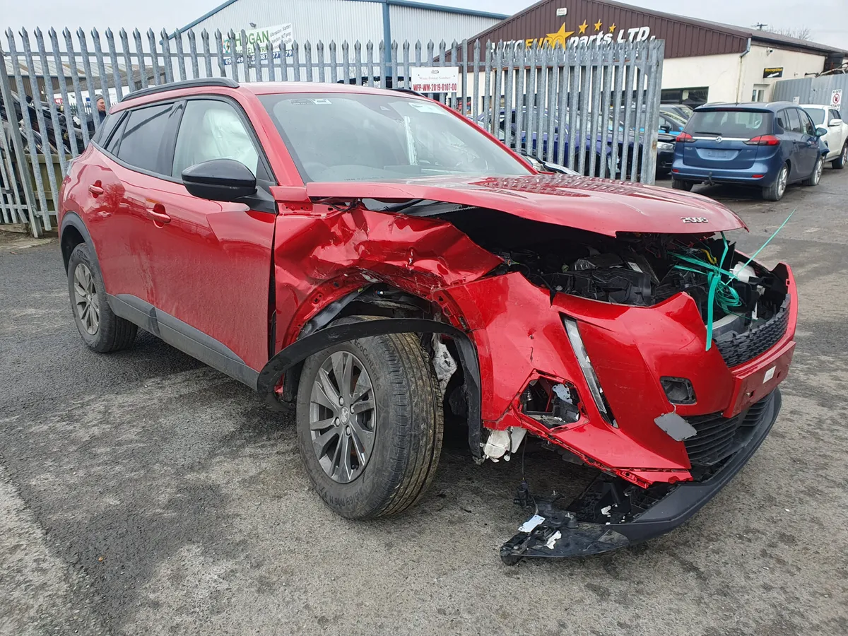 23 PEUGEOT 2008  1.2 P FOR BREAKING - Image 2