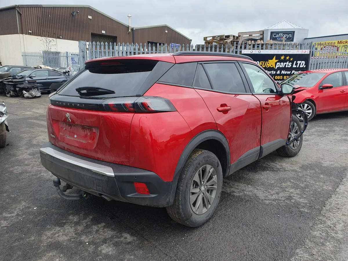 23 PEUGEOT 2008  1.2 P FOR BREAKING - Image 3