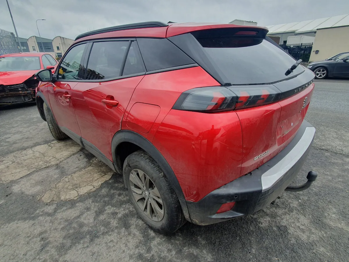 23 PEUGEOT 2008  1.2 P FOR BREAKING - Image 4