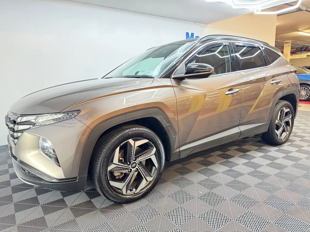Hyundai Tucson 2WD Executive Plus HEV Auto - - Image 4