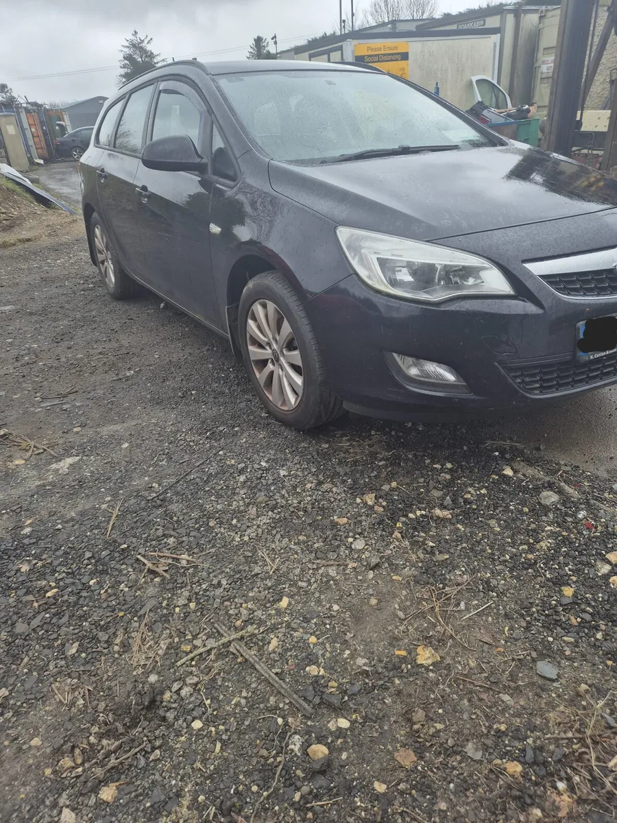 Opel Astra Estate - Breaking only - Image 4