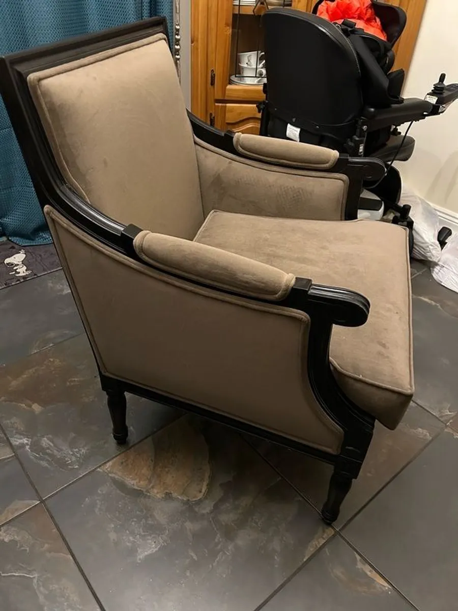 Armchair - Image 2