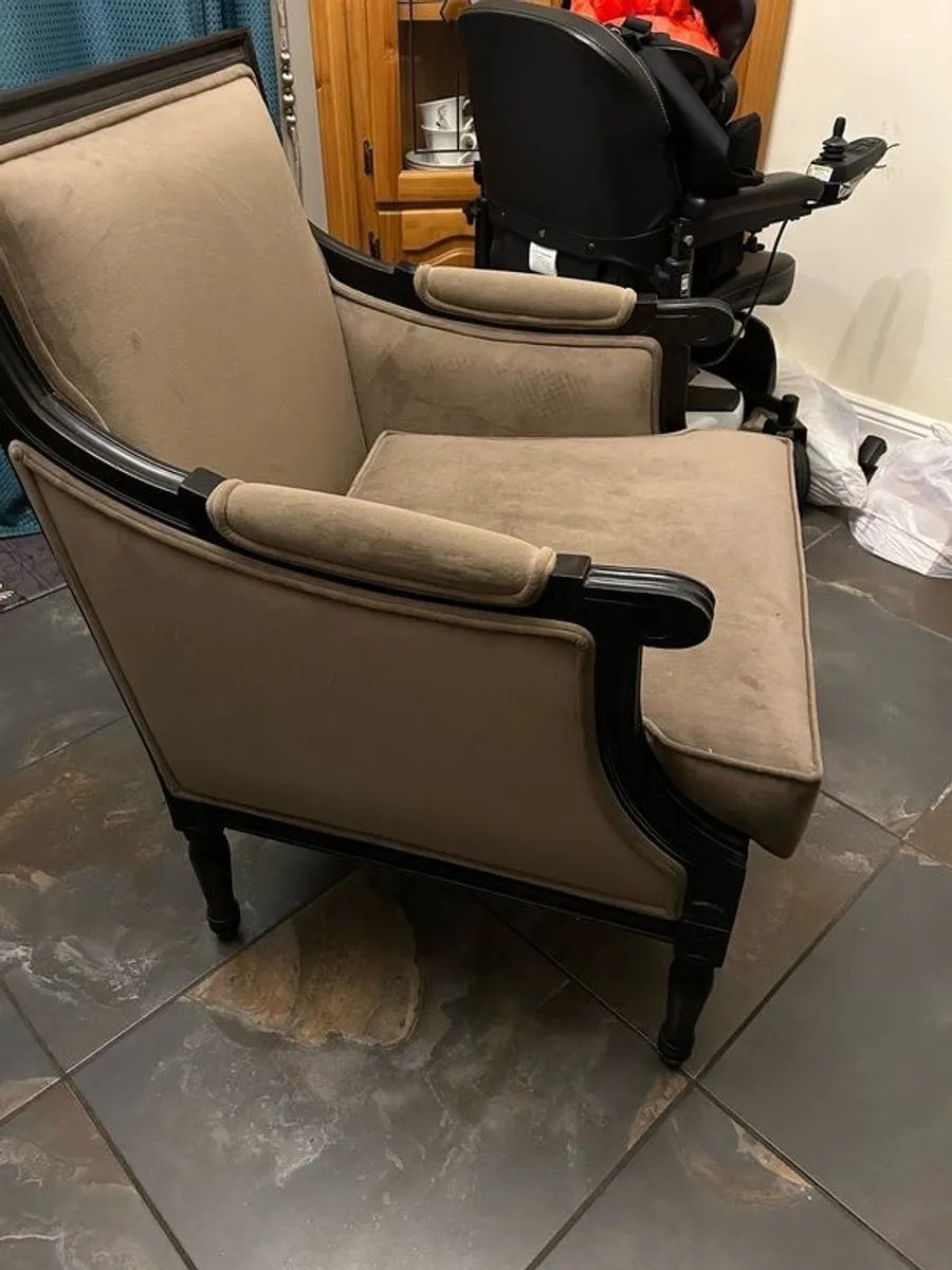 Armchair - Image 3