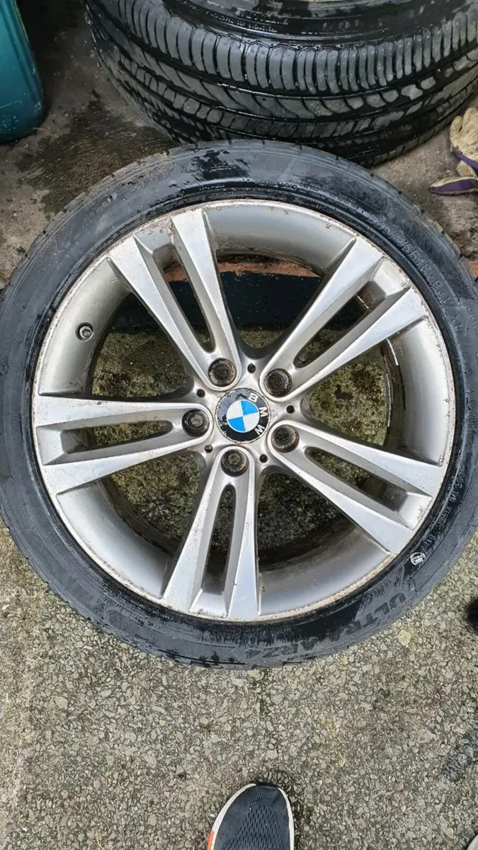 Tyres and alloys off BMW 3 Series - Image 4