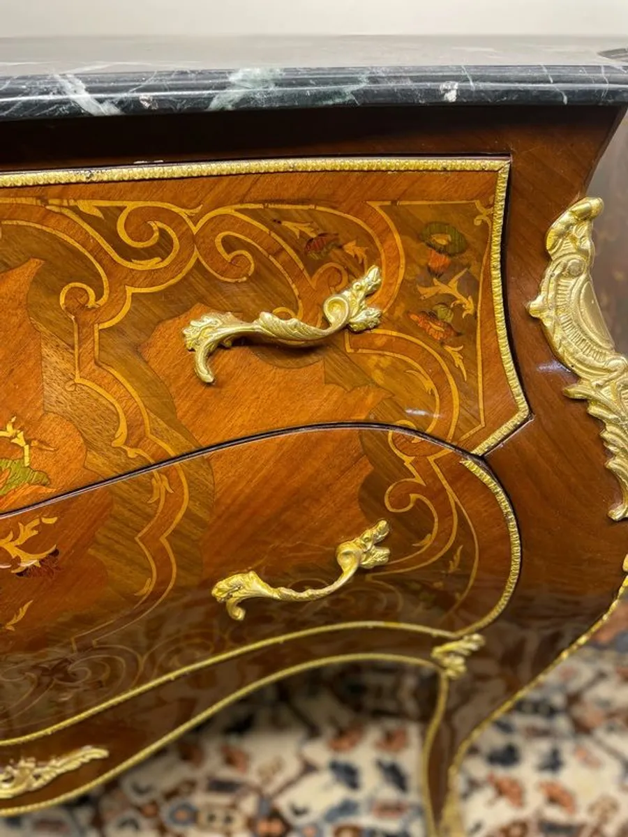 Louis XV Design Marble Top Bombe Chest Of Drawers. - Image 3