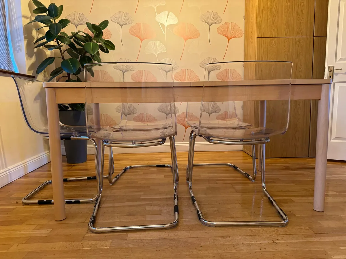 Extendible Dining Table and chairs - Image 2