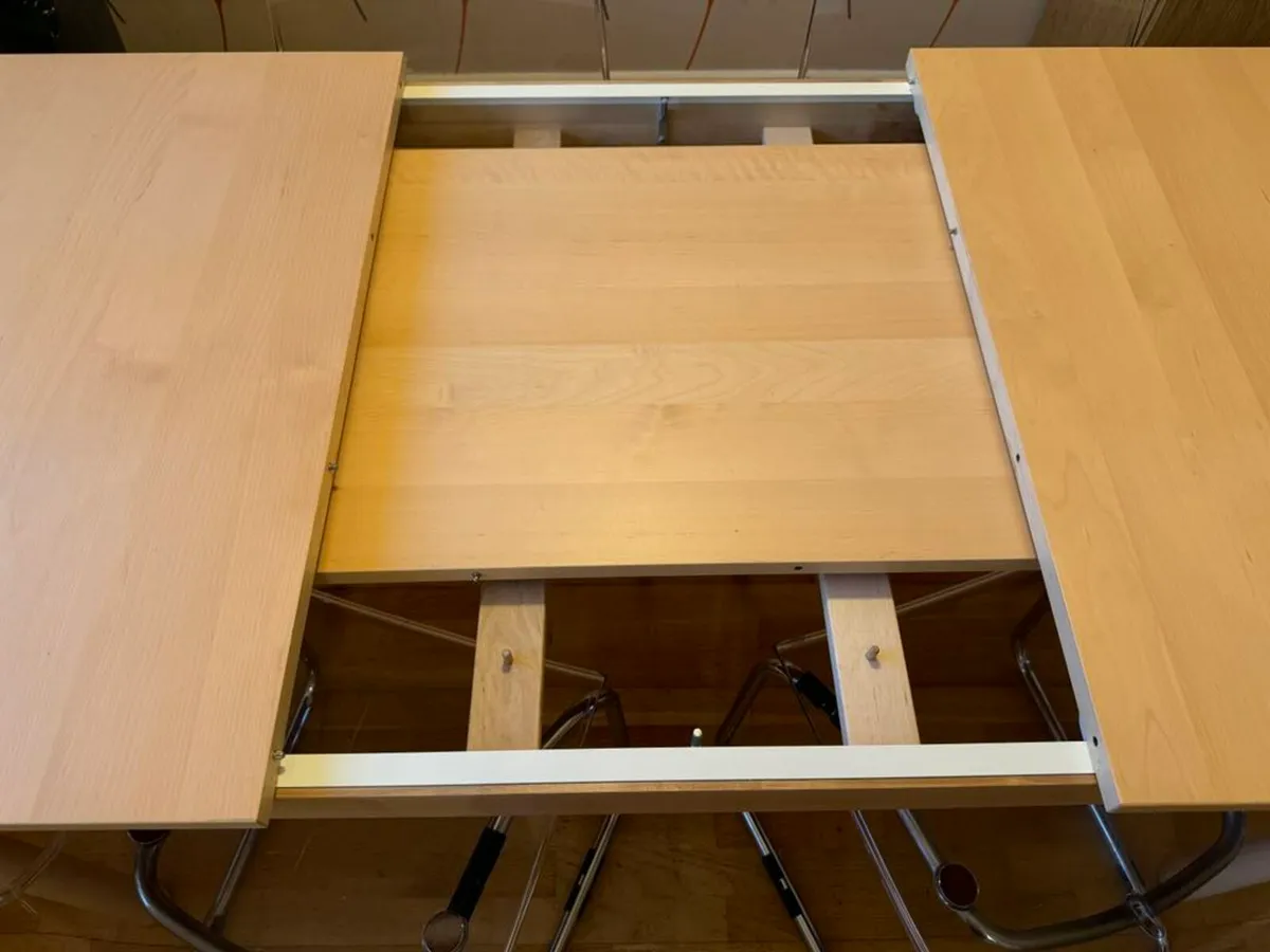Extendible Dining Table and chairs - Image 3