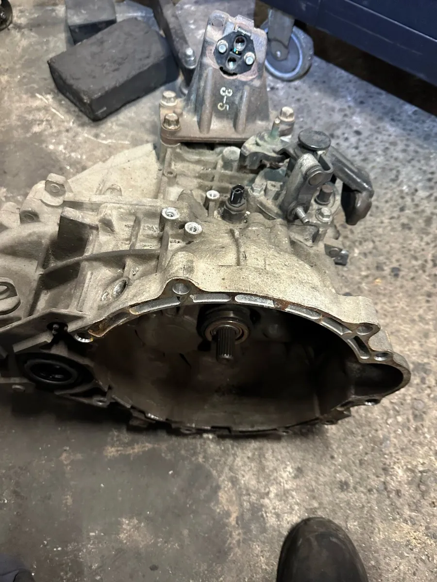 Kia ceed 2013 up gearbox - Image 2