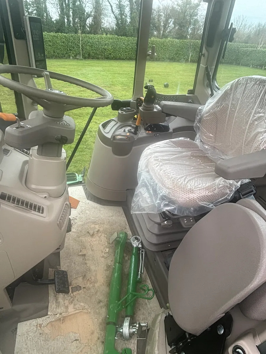 Two new John Deere 6195m with warranty - Image 4