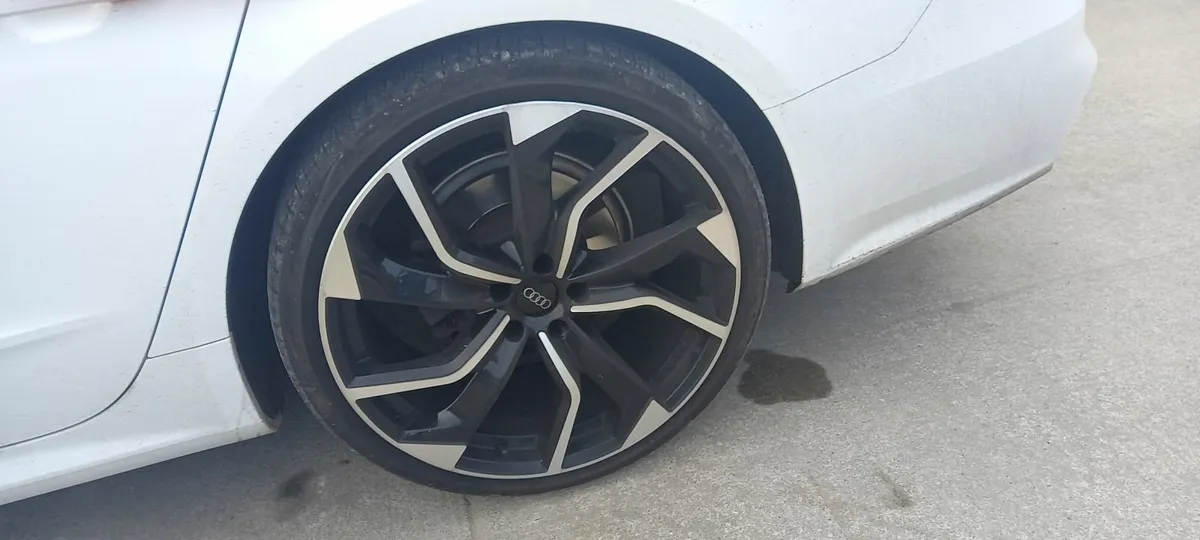 Audi A7 S-line 2019 low miles *NO SWAPS * - Image 3