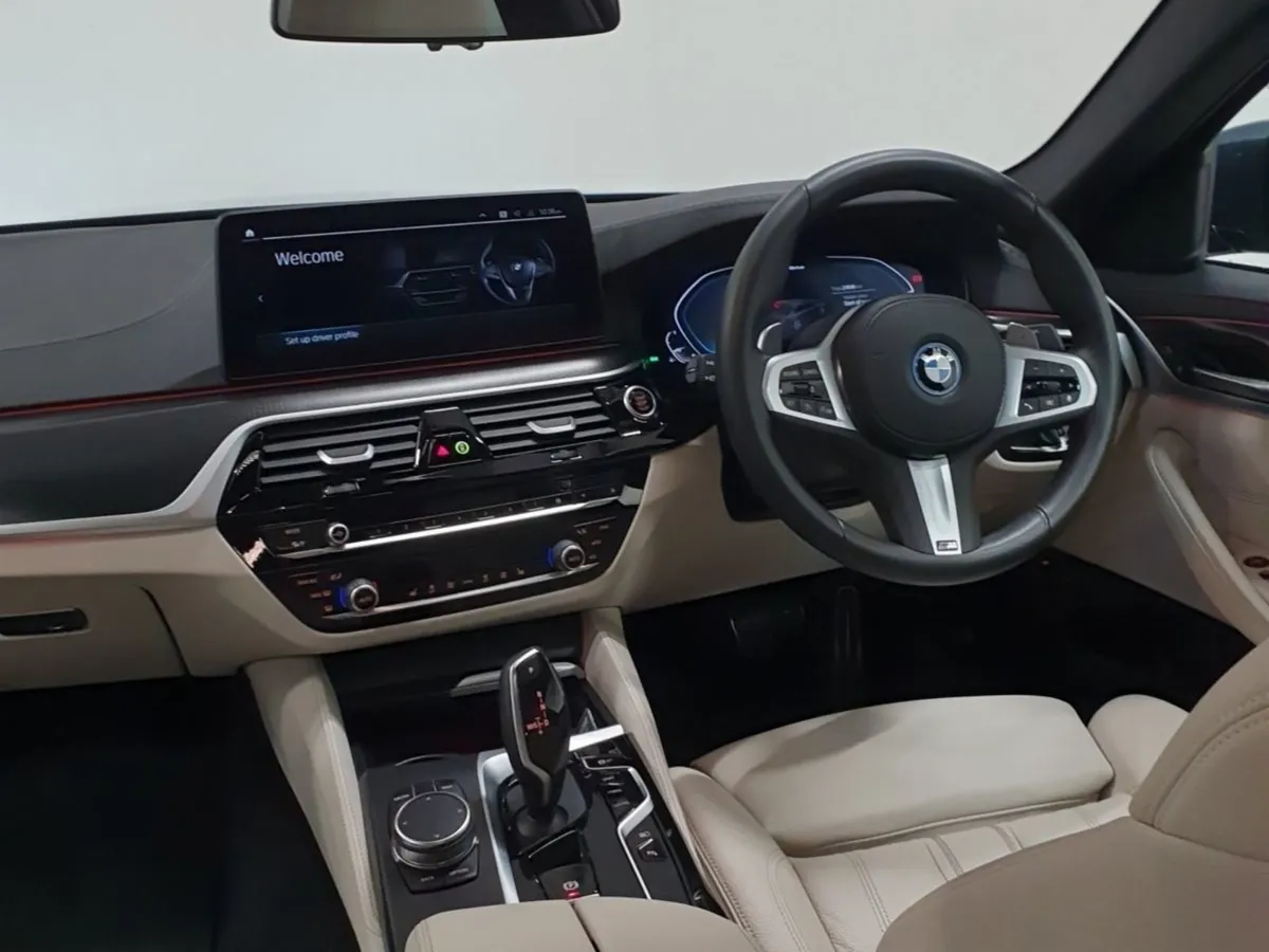 BMW 5 Series 530e M Sport Saloon Phev - Image 4