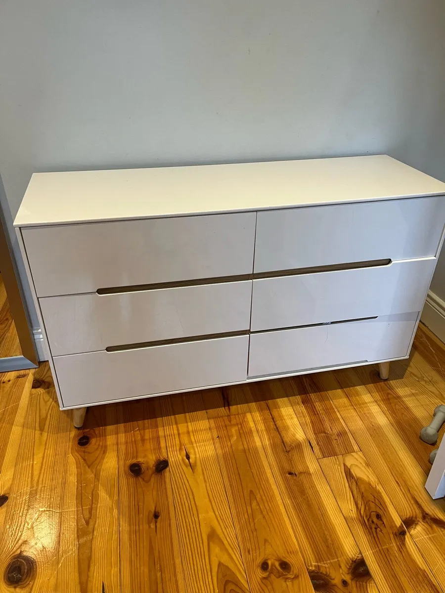 Chest of drawers - Image 2