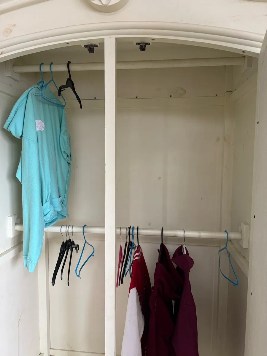 Wardrobe - Image 3