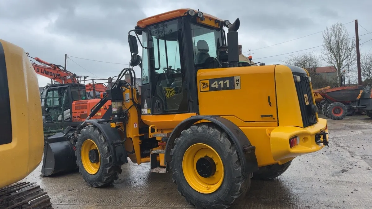 Jcb 411 loading shovel - Image 4