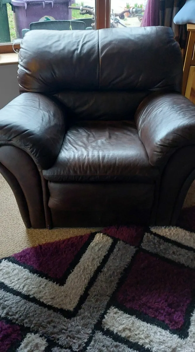 Reclining 2 seater / 2 armchairs - Image 2