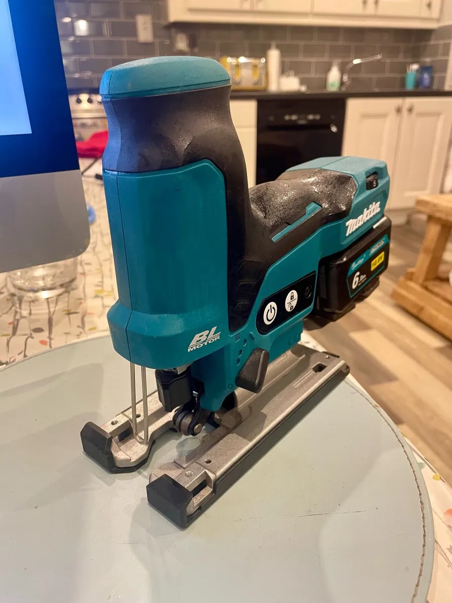 Makita JV102DZ 12V CXT brushless jig saw - Image 2