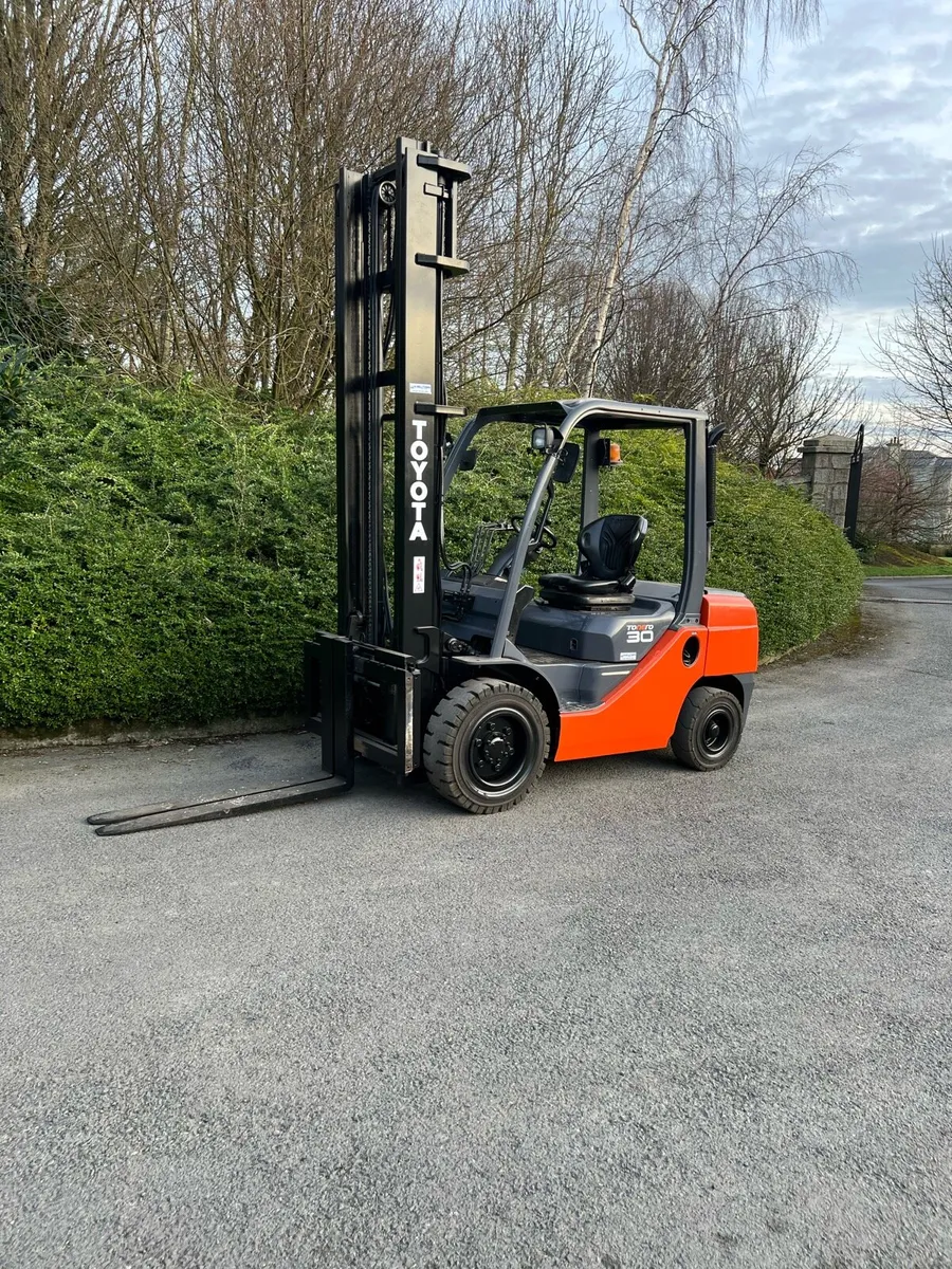 Forklift - Image 1