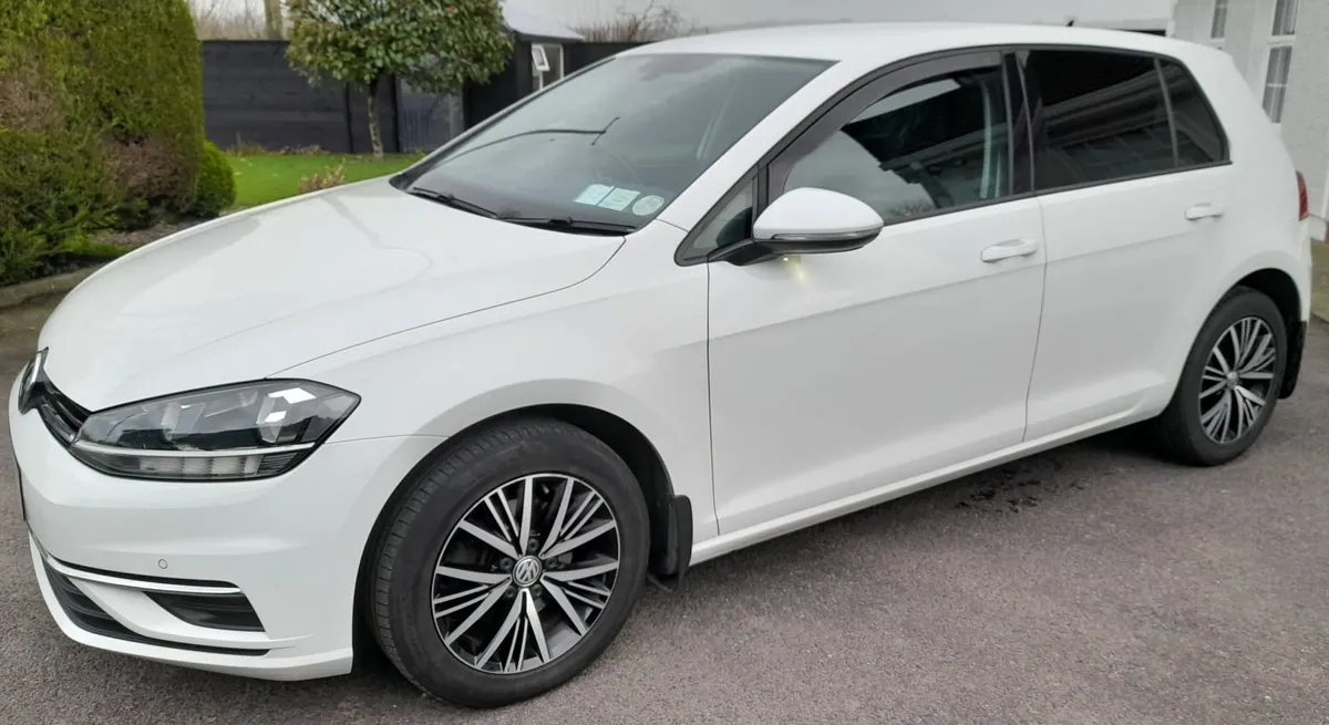 Volkswagen Golf 182 - Image 1