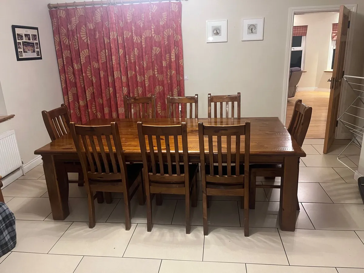 Kitchen table and 8 chairs - Image 1