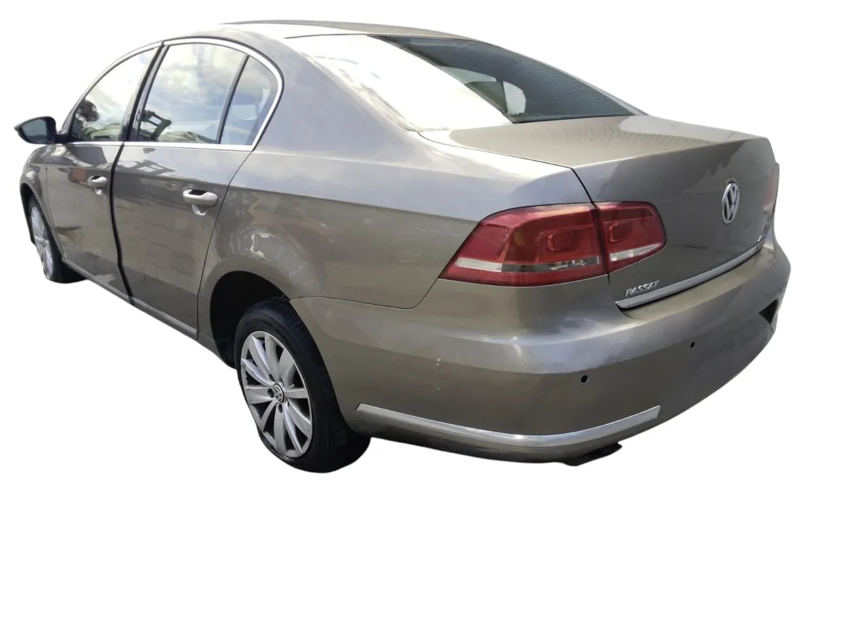 2011 VOLKSWAGEN PASSAT Breaking/Dismantling - Image 3