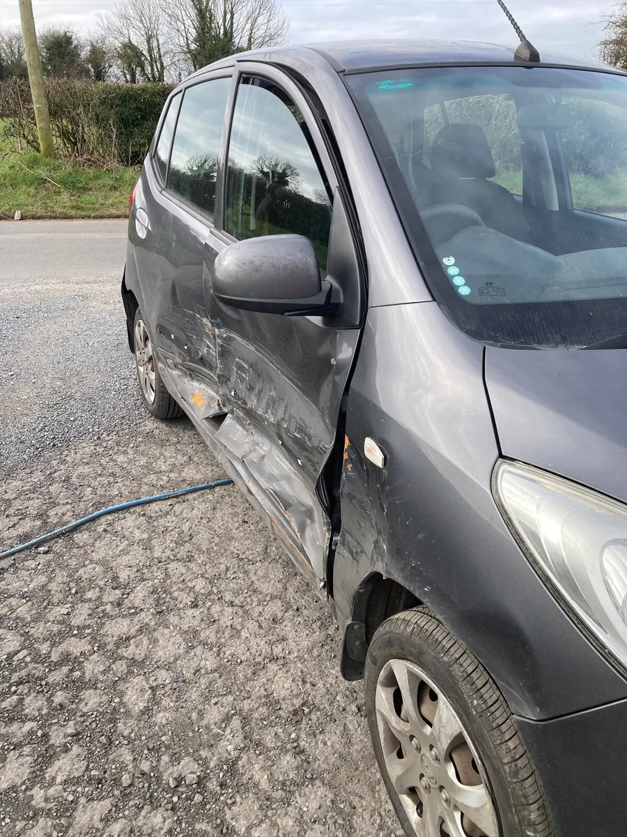 132 Hyundai i 10 - Image 4