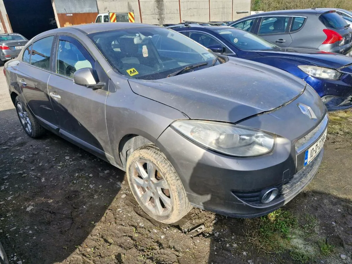 2010 Renault Fluence Parts - Image 1